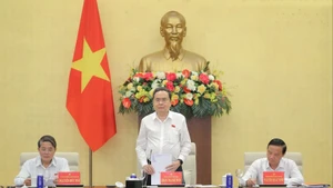 National Assembly (NA) Chairman Tran Thanh Man speaks at the meeting. (Photo: daibieunhandan.vn)