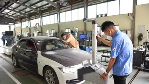 Viet Nam is gradually tightening regulations on vehicle emissions. (Photo: QUANG PHONG)