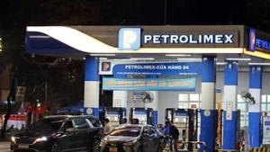 Fuel prices increase in the latest adjustment (Photo: VNA)