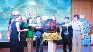 At the launch of the hotline 111 for the prevention of human trafficking (Photo: VNA)