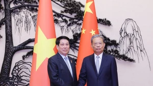State President Luong Cuong (L) meets with Zhao Leji, member of the Standing Committee of the Political Bureau of the Communist Party of China (CPC) Central Committee and Chairman of the Standing Committee of the National People’s Congress (NPC) of China on September 4. (Photo: VNA)