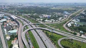 Construction area of the Rach Chiec Sports Complex project. (Photo: VO LE)