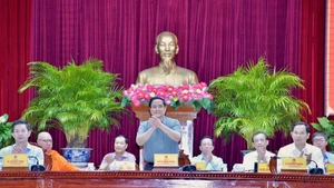 Prime Minister Pham Minh Chinh meets with Can Tho voters (Photo: NDO)