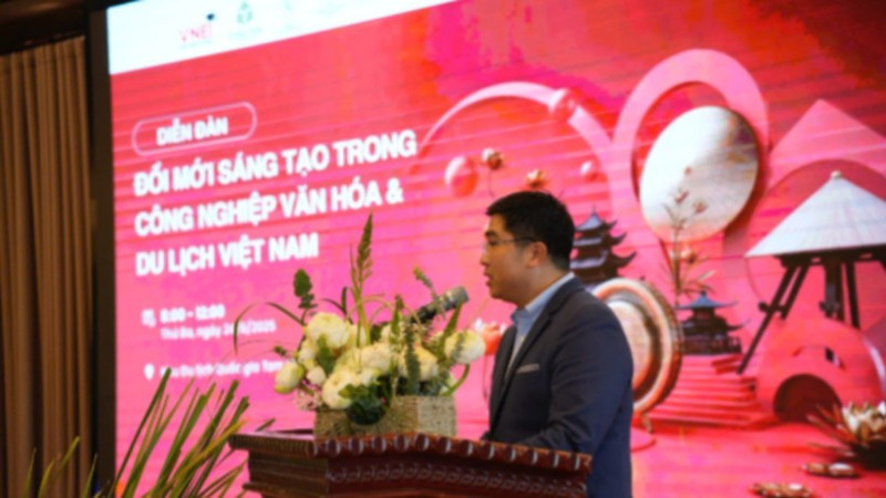 Dr Nguyen Trung Dung, Chairman of VNEI, delivering the opening remarks. (Photo: nhandan.vn)