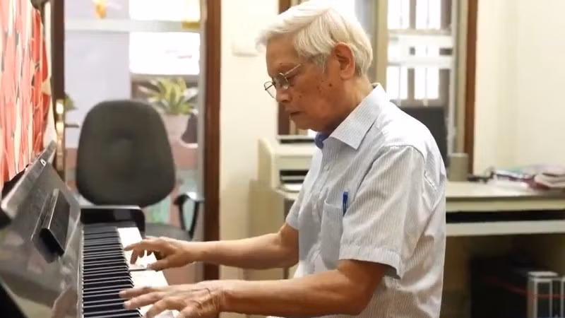 The memory of that day was a great source of inspiration for musician Doan Nho to compose songs that have endured with time.