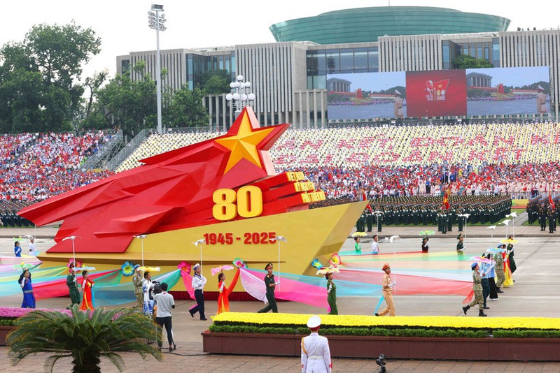 At the state-level rehearsal for the National Day parade in Ha Noi (Photo: VNA)