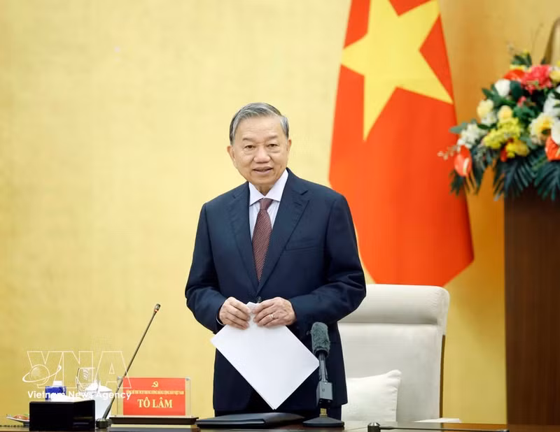 Party General Secretary To Lam speaks at the conference to review a draft report on the first round of inspection and supervision, and to launch the second round of oversight by the Politburo and the Secretariat over the Party Committee of the National Assembly (Photo: VNA)