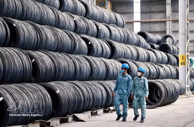 Hoa Phat Group set a new record in 2025 with a steel output of over 10 million tonnes, up 31% year-on-year. (Photo: VNA)