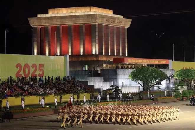 A formation at Ba Dinh Square during the rehearsal. (Photo: VNA)