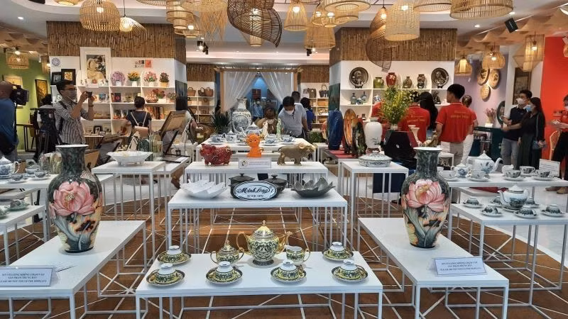 Businesses from Ho Chi Minh City showcase their products at the showroom of the city Investment and Trade Promotion Centre (ITPC).