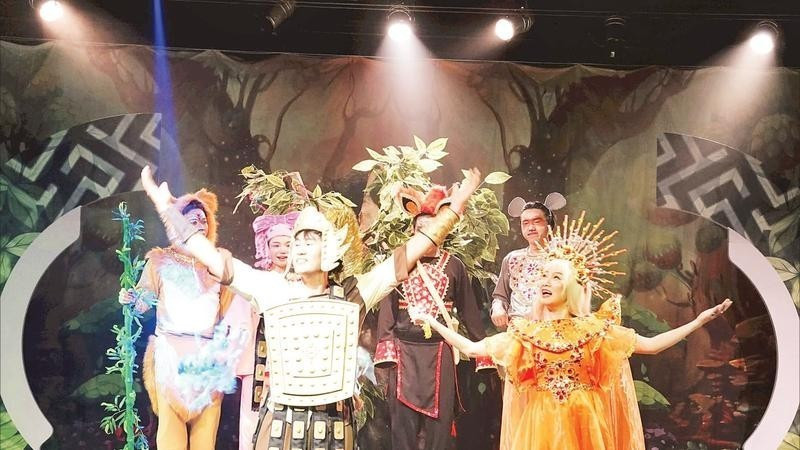 The play A Stir in the Fairy-Tale Forest is expected to bring a cheerful mood to young audiences during this year’s traditional Tet holiday. (Photo: MANH HAO)