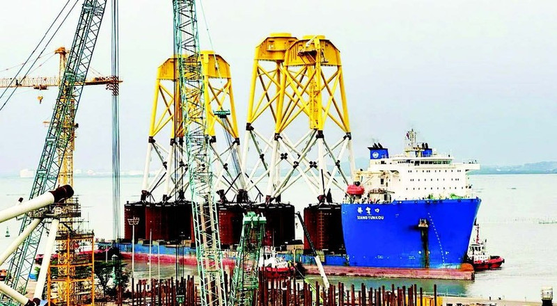 Fabrication of offshore wind power foundations at PTSC Port in Vung Tau. (Photo: HOANG ANH)