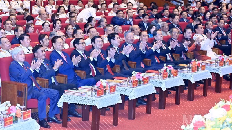 Party General Secretary To Lam, State President Luong Cuong, Prime Minister Pham Minh Chinh, National Assembly Chairman Tran Thanh Man, together with Party and State leaders and former leaders attended the celebration of the 80th anniversary of the People’s Public Security (August 19, 1945 – 2025). (Photo: DANG KHOA)