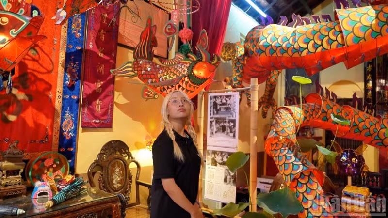 The entire lantern collection has been completed after nearly a year.