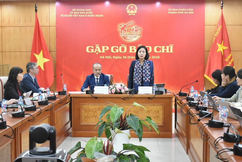 Le Thi Anh Mai, Deputy Director of the Ha Noi Department of Culture and Sports, speaks at the press briefing of the Homeland Spring 2026. (Photo: VNA)