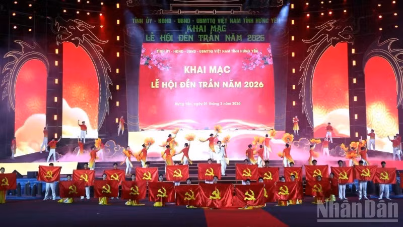 The opening programme was staged in a meticulous and professional manner, imbued with strong national cultural identity.