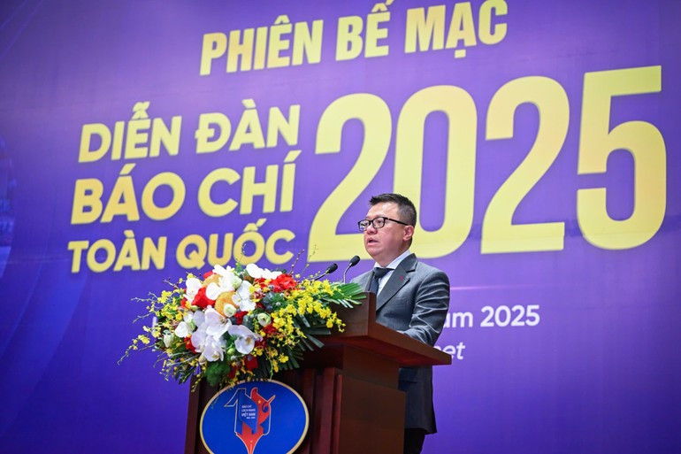 Chairman of the Vietnamese Journalists’ Association Le Quoc Minh speaks at the closing ceremony of the second National Press Forum (Photo: NDO)
