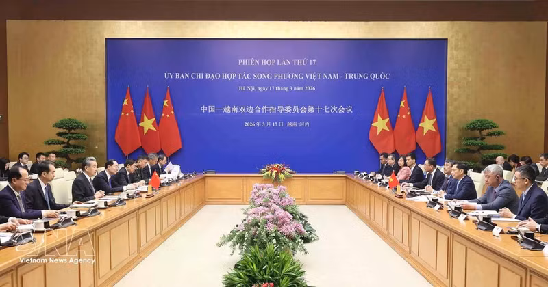 The 17th meeting of the Viet Nam – China Steering Committee for Bilateral Cooperation takes place in Ha Noi on March 17. (Photo: VNA)