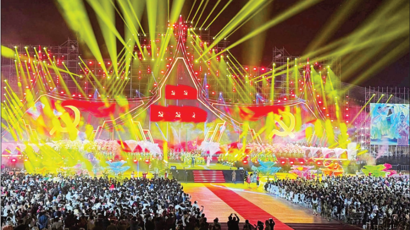 A special art programme celebrating Viet Nam–Laos friendship in Vientiane. (Photo: The Embassy of Viet Nam in Laos)