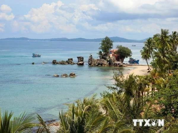 A beach on Phu Quoc Island. (Photo: VNA)