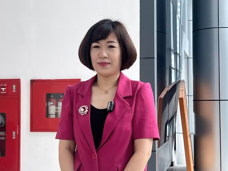 Nguyen Thu Oanh, Head of the Service and Price Statistics Department for at the National Statistics Office, affirmed that the trade deficit in this period was short term in nature.