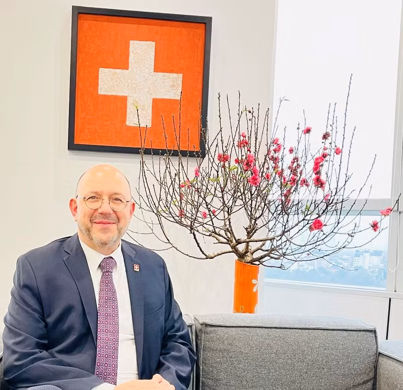 Ambassadors of Switzerland to Viet Nam Thomas Gass said that bilateral ties are entering 2026 with renewed momentum after major upgrades in 2025. (Photo: The Embassy of Switzerland in Viet Nam)