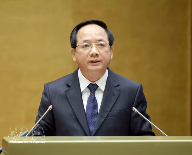 Politburo member, Chairman of the Party Central Committee’s Commission for Communication, Education and Mass Mobilisation Trinh Van Quyet speaks at the conference (Photo: VNA)