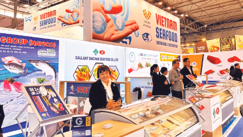 Vietnamese seafood products showcased at Seafood Expo Global in Spain. (Photo: THANH MAI)