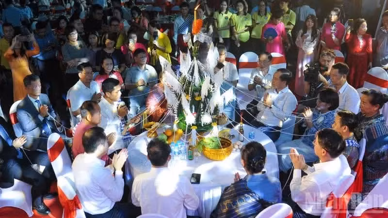 Delegates perform the ceremonial ritual.