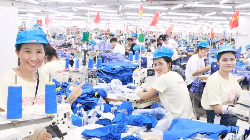 Production workshop of Star Fashion Company Limited. (Photo: nhandan.vn)