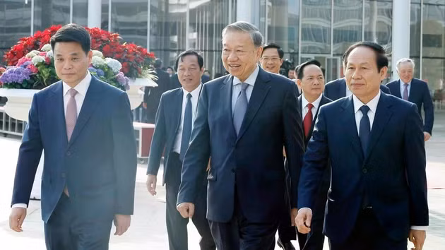 Party General Secretary To Lam attends the working session with the Executive Committee of the Hai Phong Municipal Party Committee. (Photo: VNA)