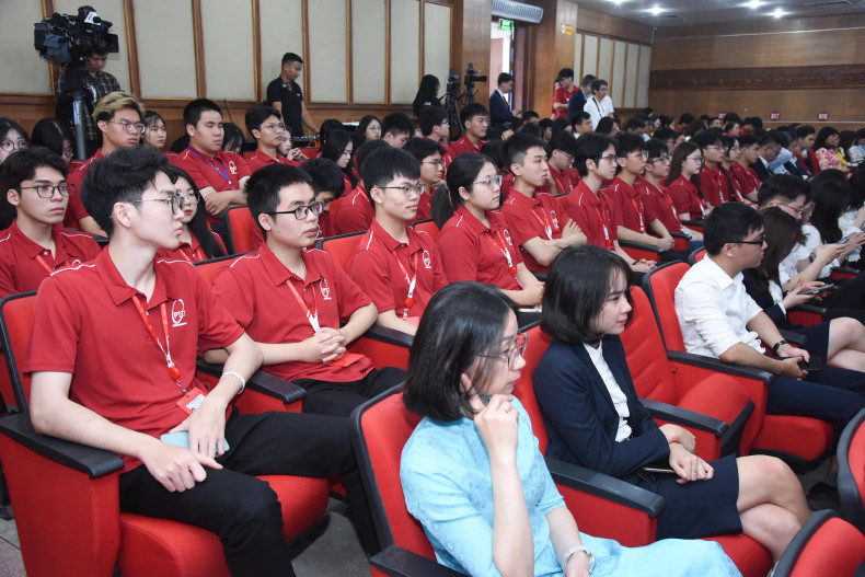 Delegates attend the ceremony.