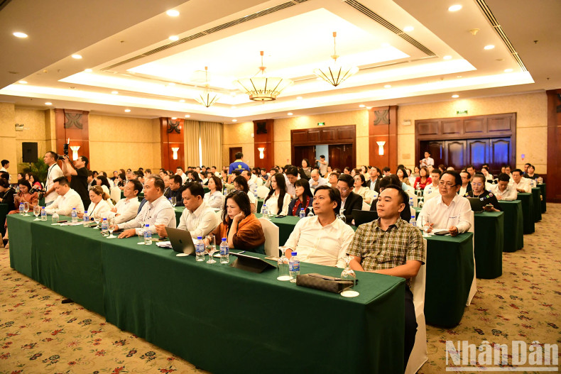 [In Pictures] Overview of workshop on removing policy shortcomings to promote role of private economy in Vietnam ảnh 5