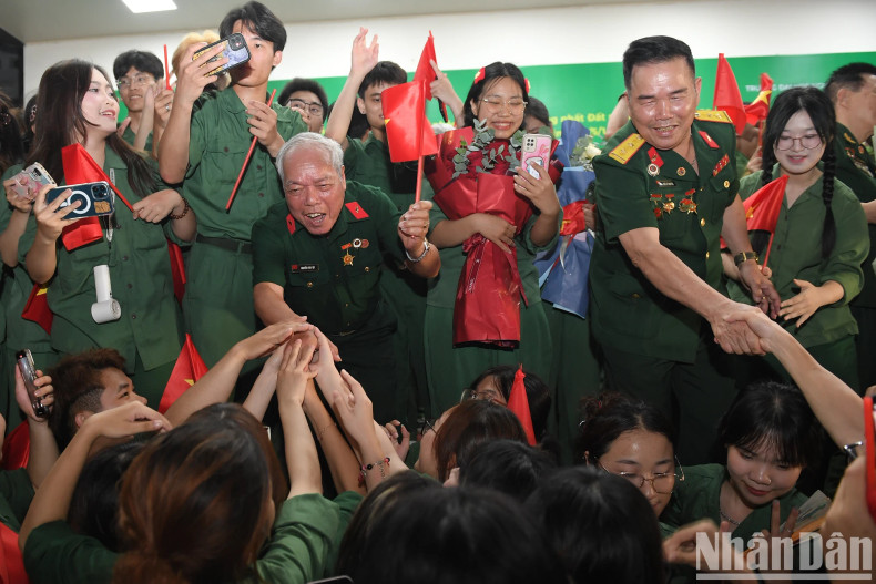 The programme aims to convey the message: Take a look at the past to take steady steps in the present and build the future. The programme aims to convey the message: Take a look at the past to take steady steps in the present and build the future.