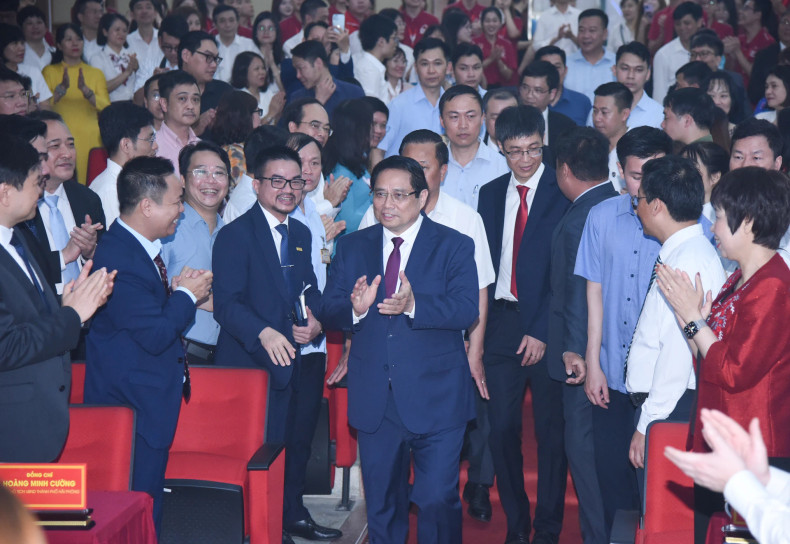 Prime Minister Pham Minh Chinh attends the launching ceremony.