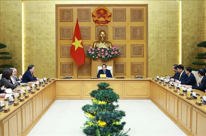 An overview of the working session between Prime Minister Pham Minh Chinh and representatives of 21 leading US universities in Hanoi on March 31. (Photo: VNA) An overview of the working session between Prime Minister Pham Minh Chinh and representatives of 21 leading US universities in Hanoi on March 31. (Photo: VNA)