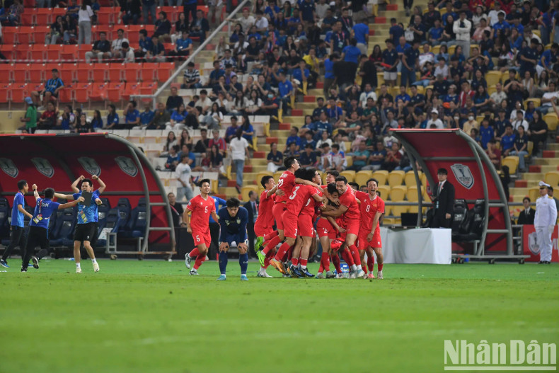 In the 83rd minute, Tuan Hai’s shot bounced off Hemviboon’s foot and changed direction into the net. In the 83rd minute, Tuan Hai’s shot bounced off Hemviboon’s foot and changed direction into the net.