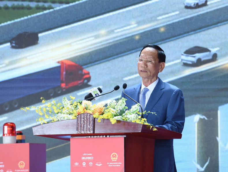 Geleximco Chairman Vu Van Tien speaks at the groundbreaking ceremony.