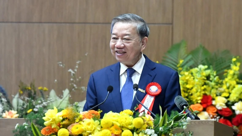 Party General Secretary To Lam speaks at the Congress.