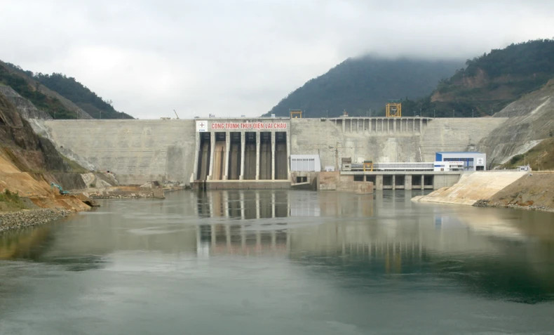 Located in the upper reaches of the Da River, Lai Chau is an important upstream protection area. Located in the upper reaches of the Da River, Lai Chau is an important upstream protection area.