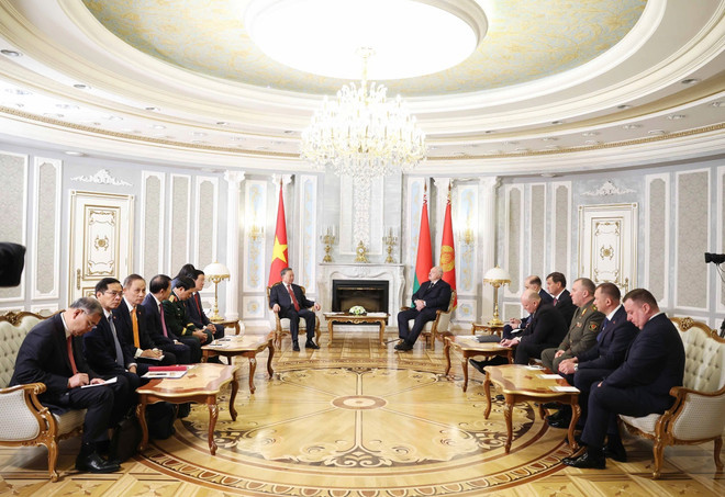 A meeting between the Vietnamese Party General Secretary To Lam and Belarusian President Aleksandr Lukashenko before their official talks on May 12, 2025. (Photo: VNA) A meeting between the Vietnamese Party General Secretary To Lam and Belarusian President Aleksandr Lukashenko before their official talks on May 12, 2025. (Photo: VNA)