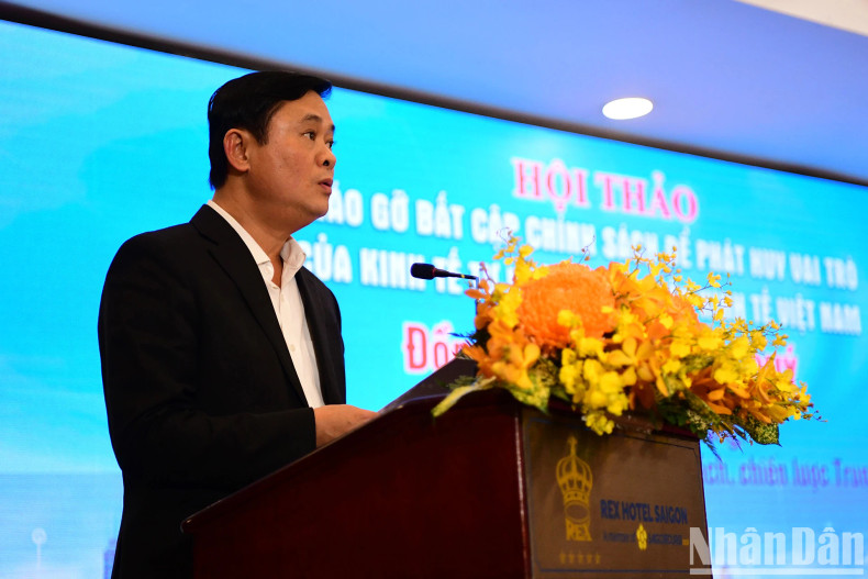 [In Pictures] Overview of workshop on removing policy shortcomings to promote role of private economy in Vietnam ảnh 4