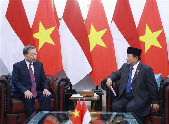 Party General Secretary To Lam and Indonesian President Prabowo Subianto hold a meeting. (Photo: VNA) Party General Secretary To Lam and Indonesian President Prabowo Subianto hold a meeting. (Photo: VNA)