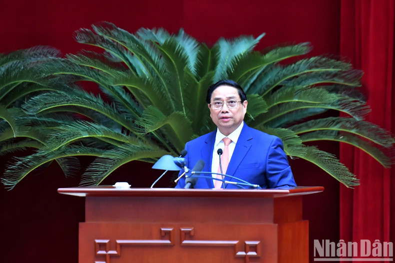 [In Pictures] 13th Party Central Committee’s plenum opens ảnh 2