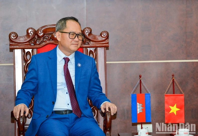 CCJ President Puy Kea speaks at the reception.