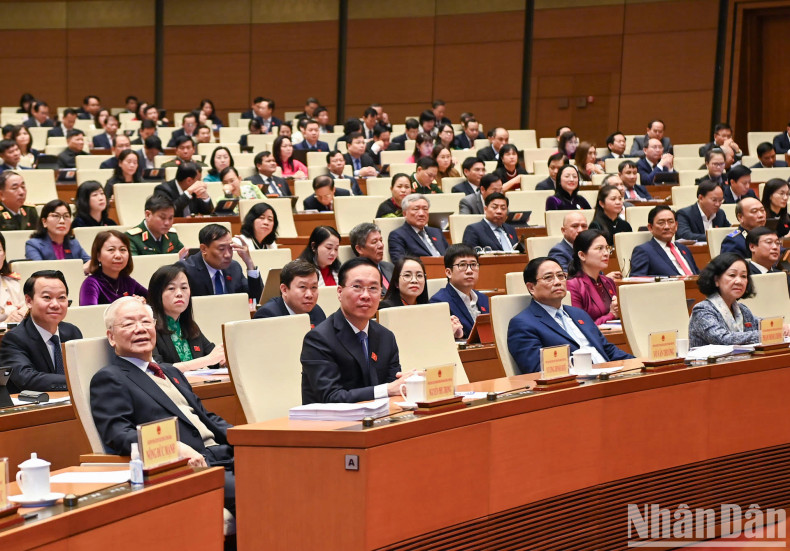 The extraordinary meeting will conclude on January 18, with a break on January 17 for competent agencies to revise and complete the draft laws and resolution.