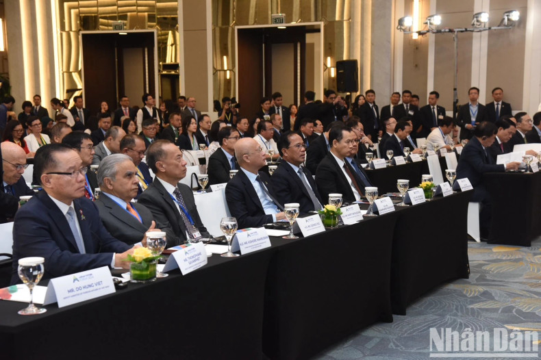 The delegates attend the event. The delegates attend the event.