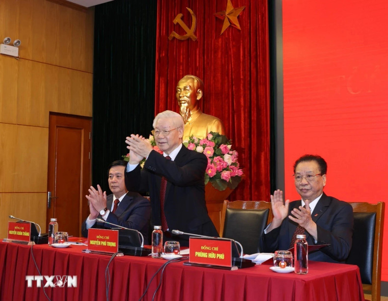 General Secretary Nguyen Phu Trong attends the conference to review the Central Theoretical Council for 2016-2021. (Photo: VNA)