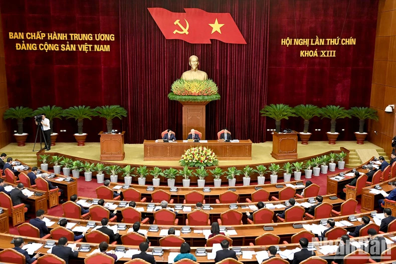 The opening sitting of the ninth session of the 13th Party Central Committee on May 16.