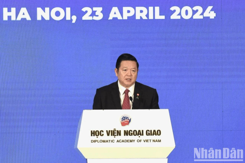 ASEAN Secretary-General Kao Kim Hourn speaks at the forum. ASEAN Secretary-General Kao Kim Hourn speaks at the forum.